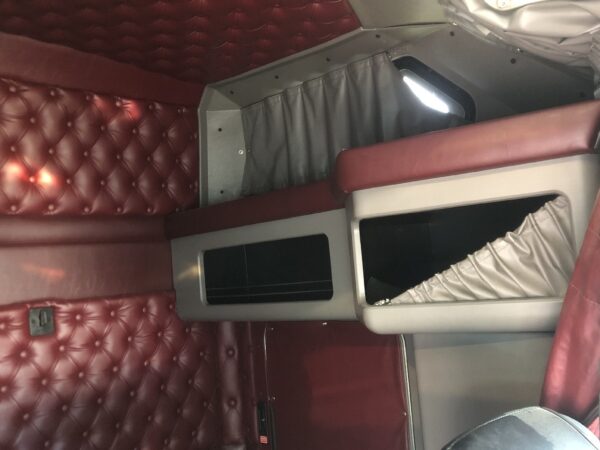 2014 Kenworth W900L Parts Unit: Truck Dsl Ta - Image 9